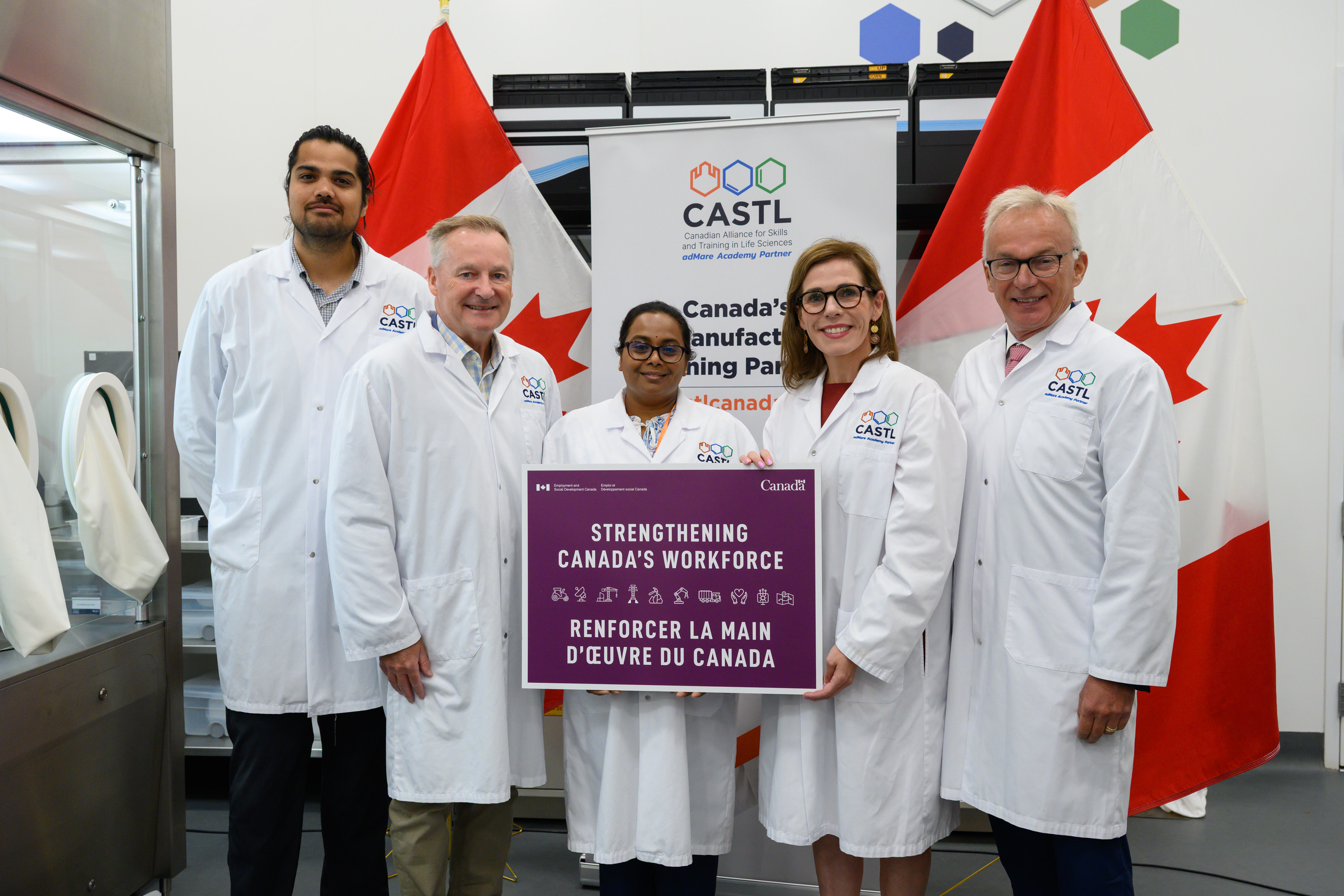 Le gouvernement du Canada investit dans la formation de la main-d’œuvre offerte par CASTL afin de soutenir les secteurs des sciences de la vie et de la biofabrication